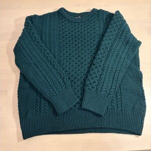 100% Merino Wool Classic Teal Cable Knit Crewneck Sweater